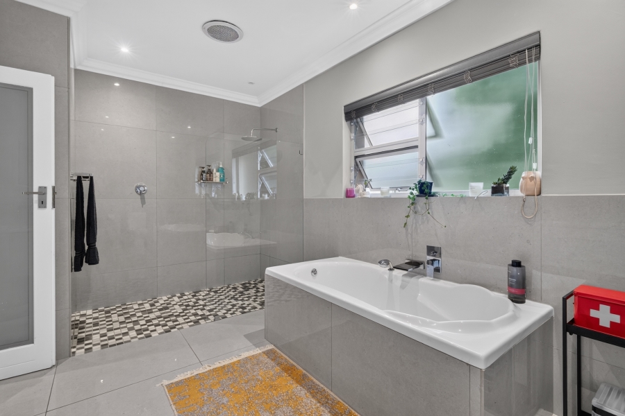 3 Bedroom Property for Sale in Tokai Western Cape